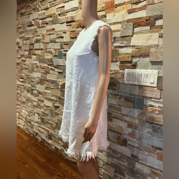 T By Alexander Wang Sleeveless Frayed White Women’s Shift Dress - Picture 3 of 9